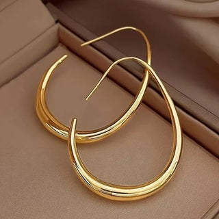 Geraldine Antique Gold Hoop Earrings | Gold